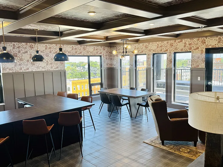 7th Floor Club Room