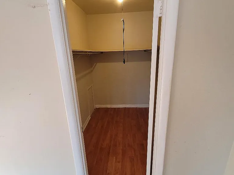 9555 Standon Pl — Photo 8