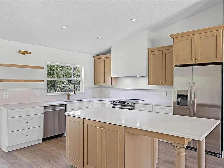 320 Kenora Dr — Photo 11