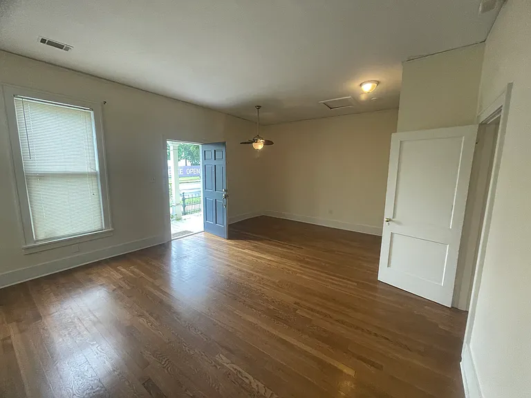 518 E 9th St #1 — Photo 7