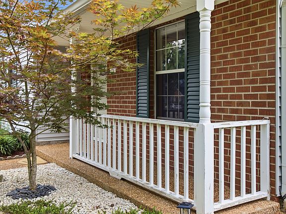 4th image of 1236 Carriage Park Dr