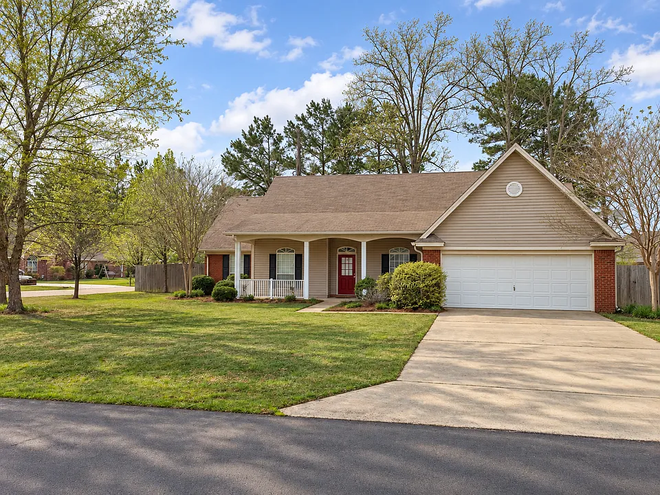 600 Oakdale Dr