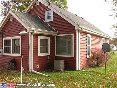 2nd image of 924 E St