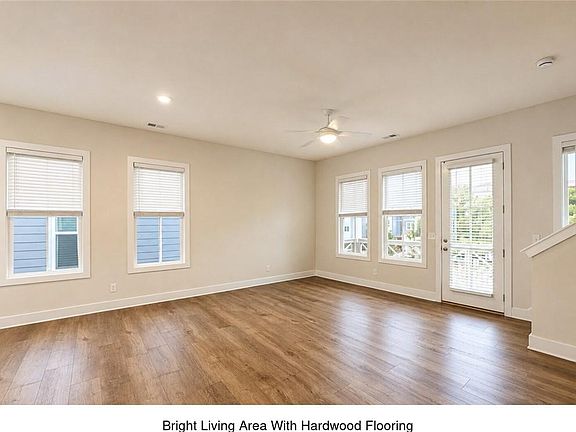 4th image of 113 Pinecone Pkwy