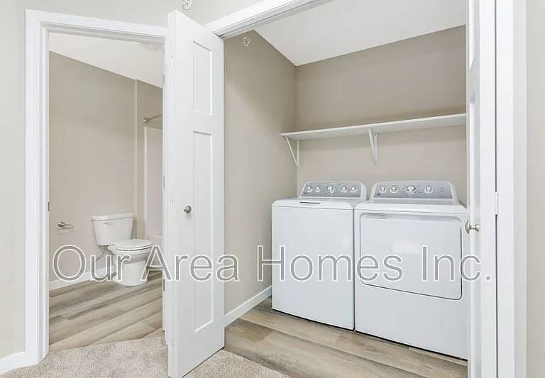 6020 Manchester Ave NE — Photo 17