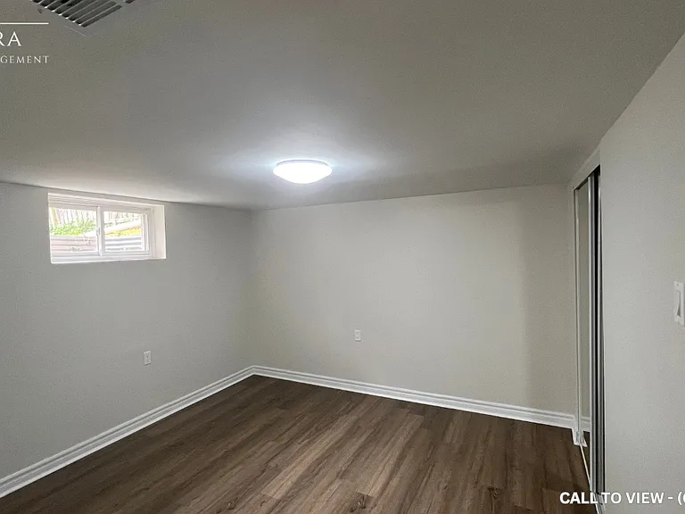 433 Crerar Ave #2 — Photo 7