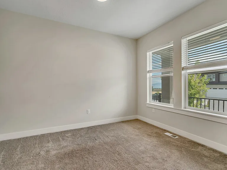 1316 W Quailhill Rd — Photo 19