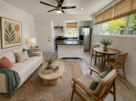 1247 11th St, Santa Monica, CA