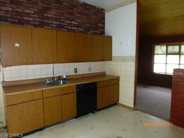2nd image of 2525 Amberly Dr