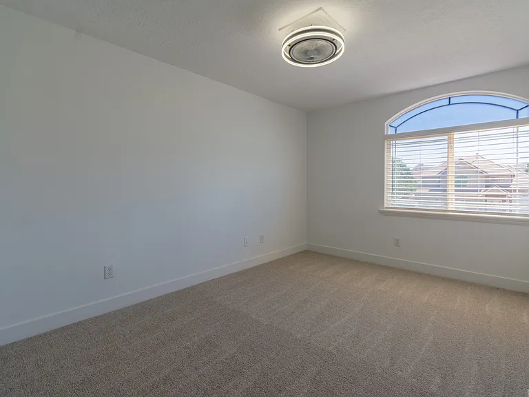 2510 S 450 West Cir — Photo 26
