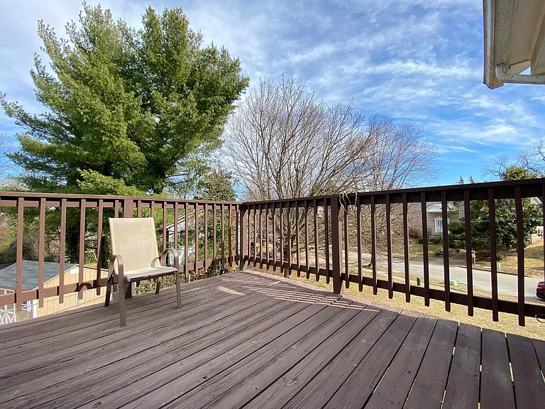 7504 Oxon Hill Rd — Photo 28
