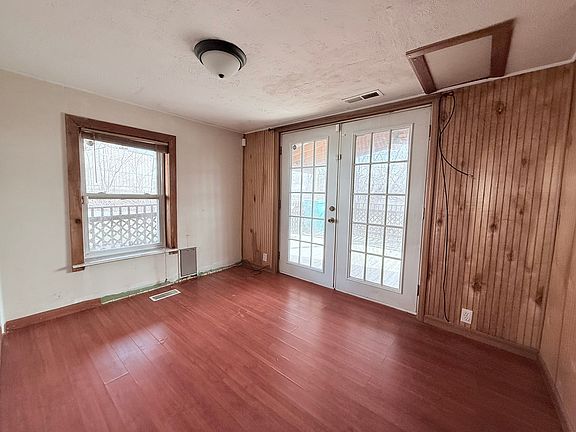 5th image of 155 N Lay Ave