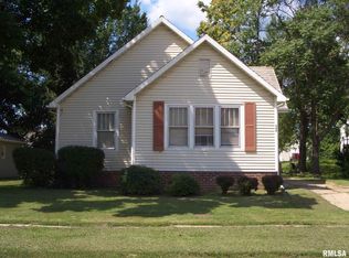408 W Calhoun St, Macomb, IL 61455