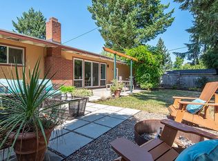 6950 SW Briarcliff Cir, Beaverton, OR 97008