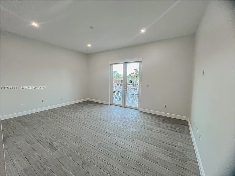 3850 NE 168th St — Photo 13