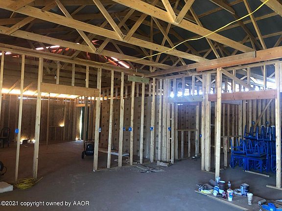 2nd image of 904 Morse Ave