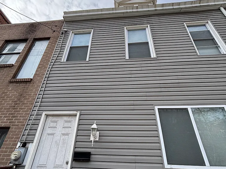 505 Herron Ave — Photo 2