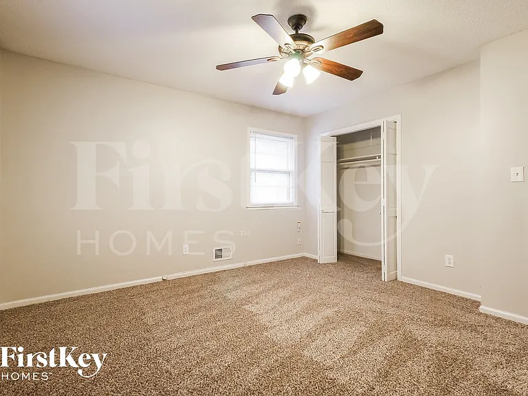 2508 NW 5th St — Photo 7