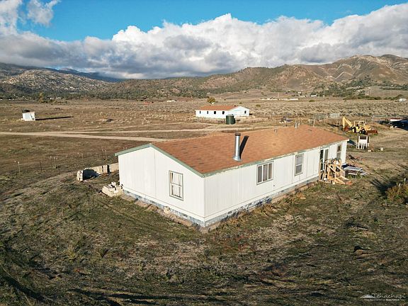 4th image of 40740 Dynamite Ct