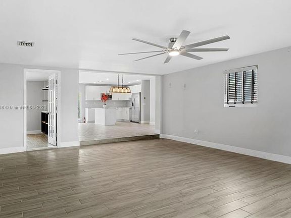 3rd image of 1148 SW 1st Ter #0