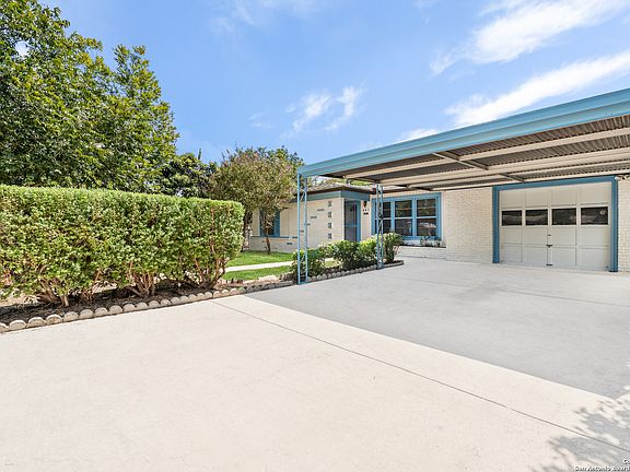 2nd image of 442 Saipan Pl