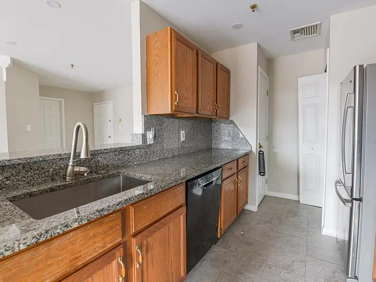 410 Canal Park #410 — Photo 2