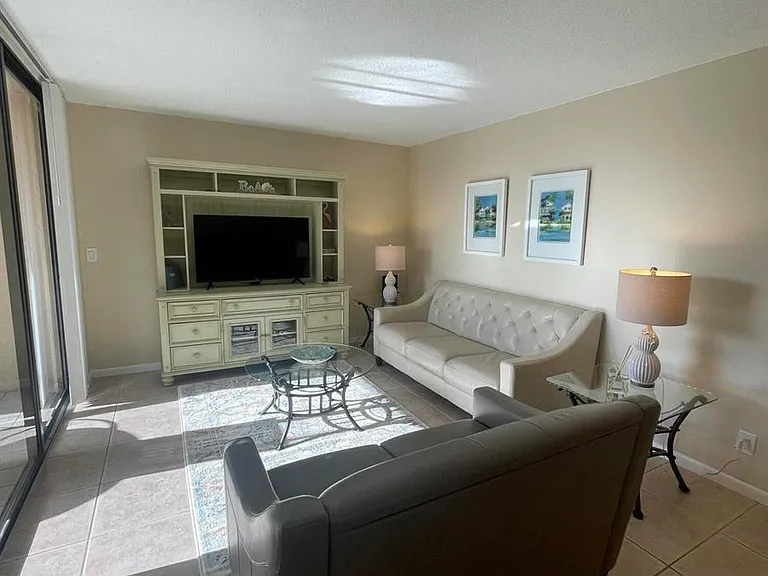 450 Egret Cir #9203 — Photo 13