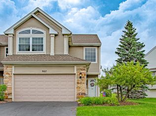 987 Viewpoint Dr #987, Lake In The Hills, IL 60156