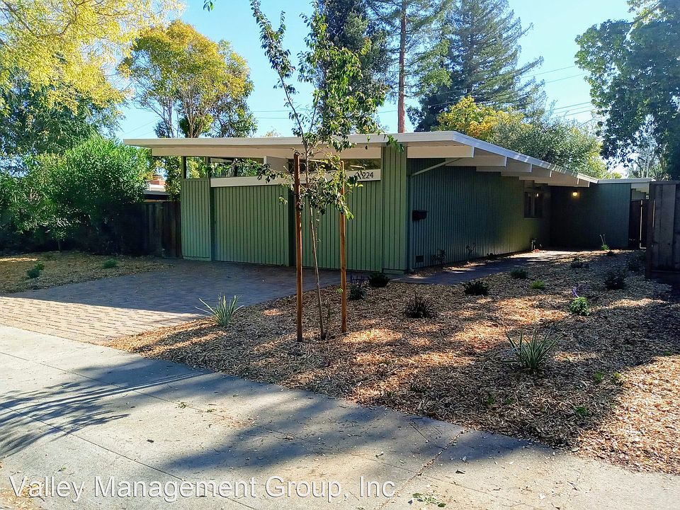 1st image of 224 Greenmeadow Way