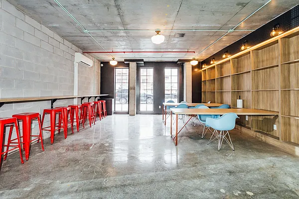 Rented by Nooklyn NYC LLC | media 49