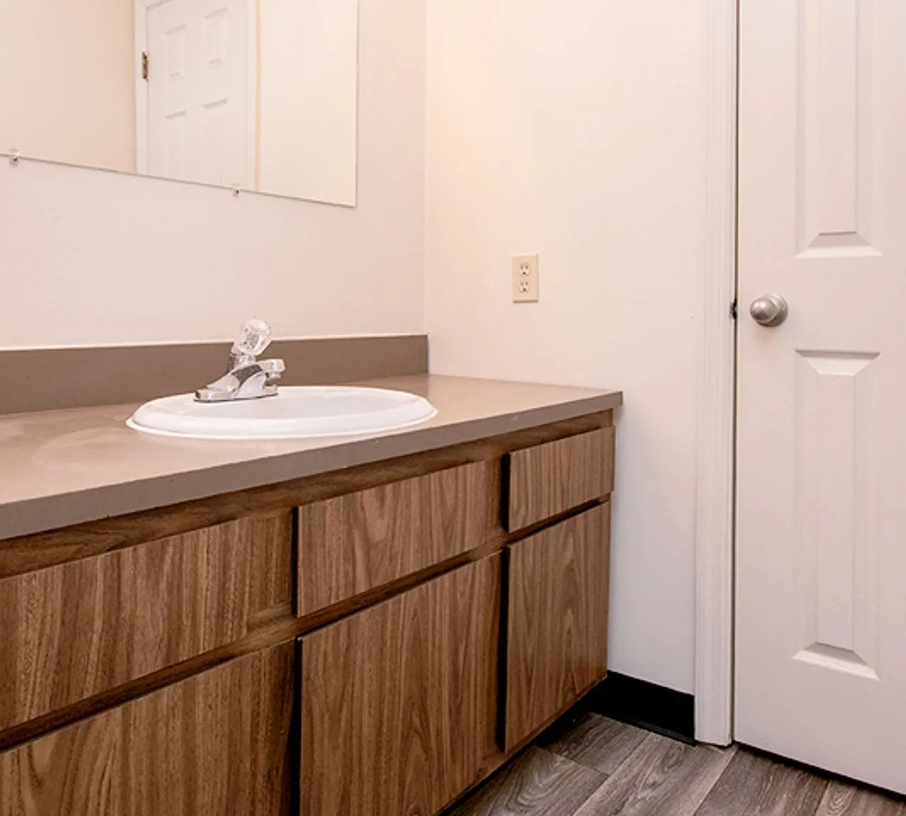 The Ravine Apartment Homes — Photo 1