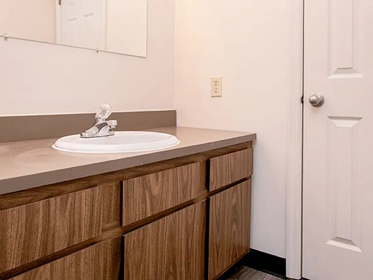 The Ravine Apartment Homes — Photo 1
