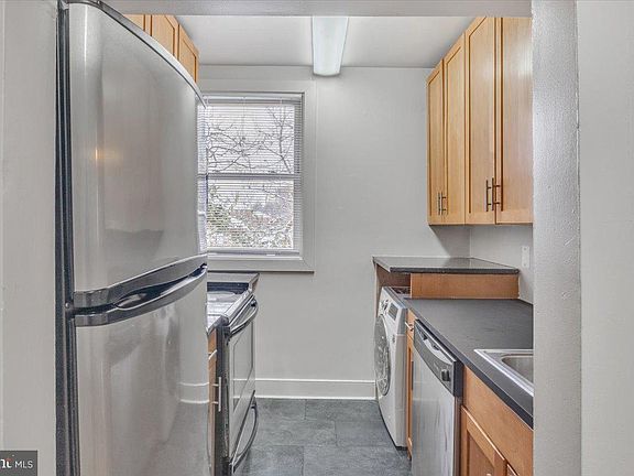 5th image of 2850 Hartford St SE APT 303