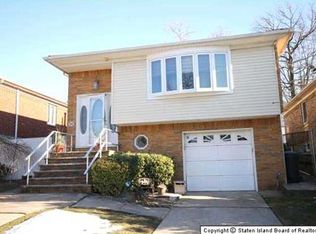 88 Valdemar Ave, Staten Island, NY 10309