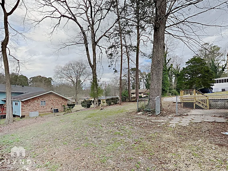 2715 Carriage Ln — Photo 21
