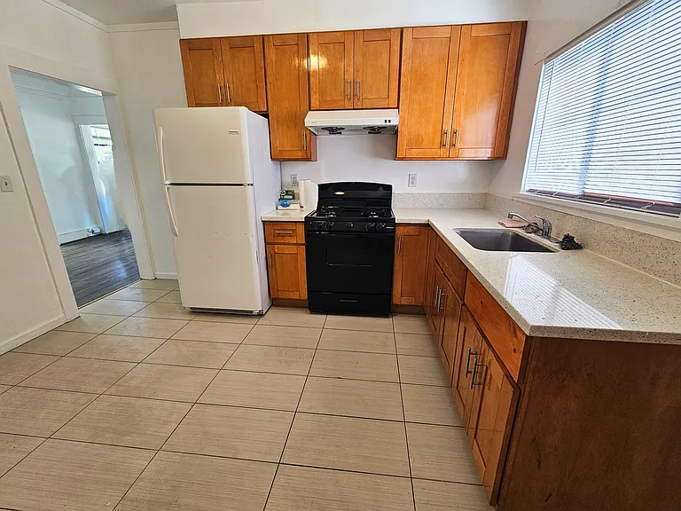 144 Garcia Ave #3 — Photo 7