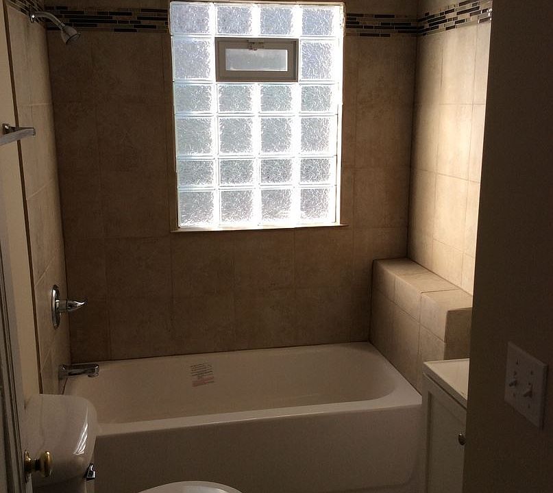 1st image of 216 Rockdale Ave