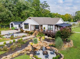 1009 Ray Loop Rd, Westfield, NC 27053