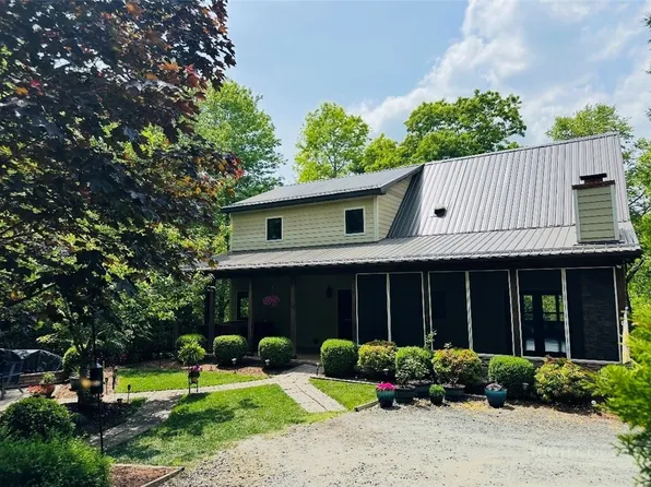 555 High Knolls Road, Fleetwood, NC 28626