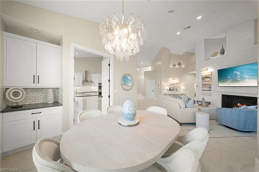 3 bed, 2.5 bath, 2439 sqft, $15,000 — Photo 4