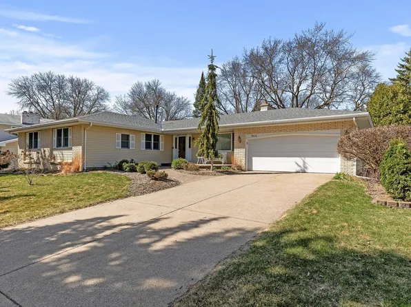9932 Oxborough Rd, Bloomington, MN 55437