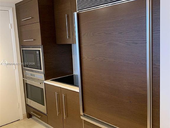 4th image of 475 Brickell Ave APT 1512