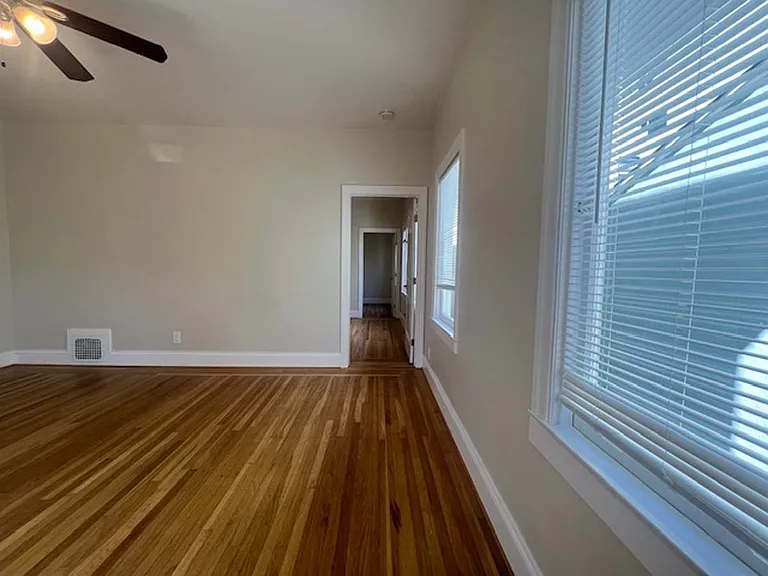573 Wesley Ave #4 — Photo 15
