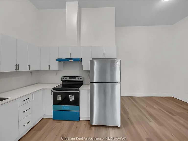 131 Main St #3 — Photo 2