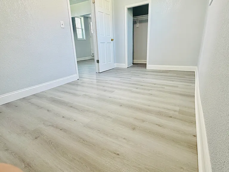 1713 Maple St #1 — Photo 11
