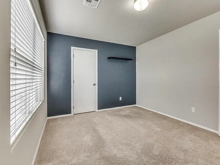 7609 Lipizzan Rd — Photo 14