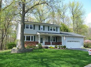 5 Coronet Ct, Hamilton, NJ 08619