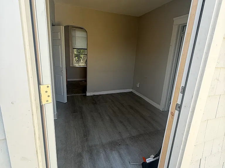 17 Davis St #2R — Photo 20
