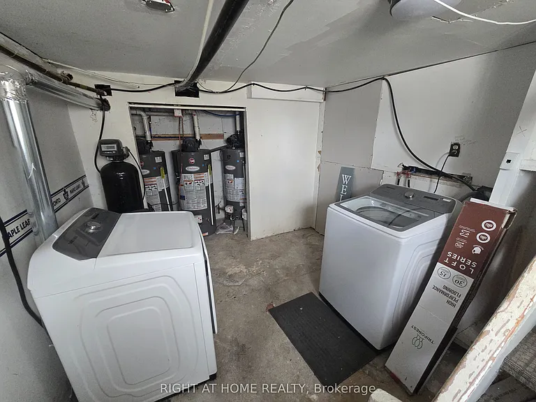 18 Ewing St #2 — Photo 21