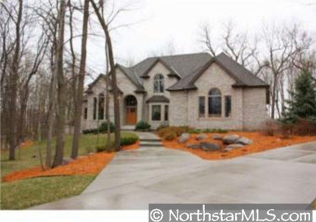 Home for Sale in Shakopee, MN $525,000